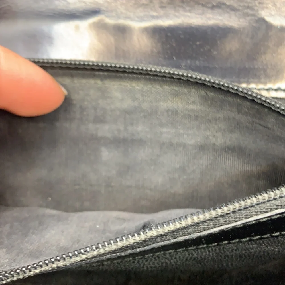 Authentic Preowned Gucci GG Guccisimo Zippy Wallet - Picture 7 of 12